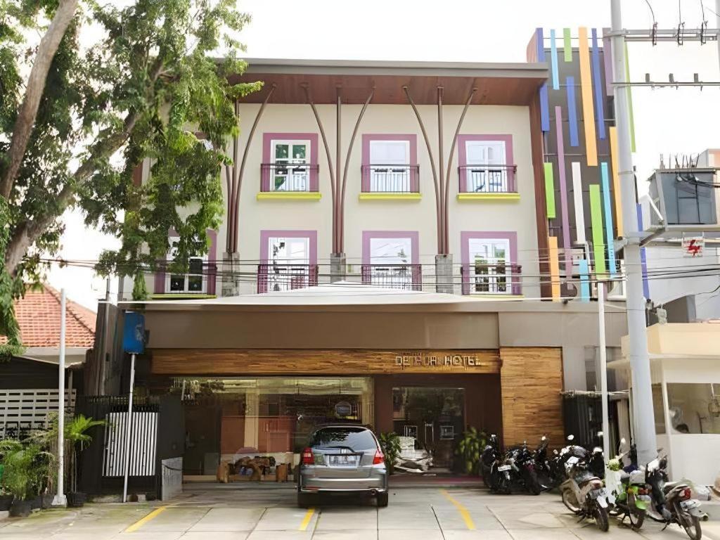 Life Puri Hotel Surabaya Gubeng Exteriör bild